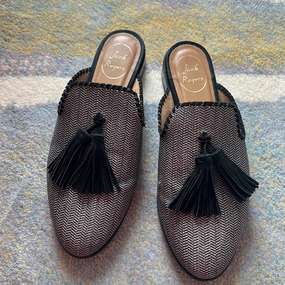 Jack Rogers Delaney Mules Size 9.5